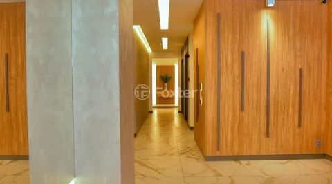 Image 7 - 896860