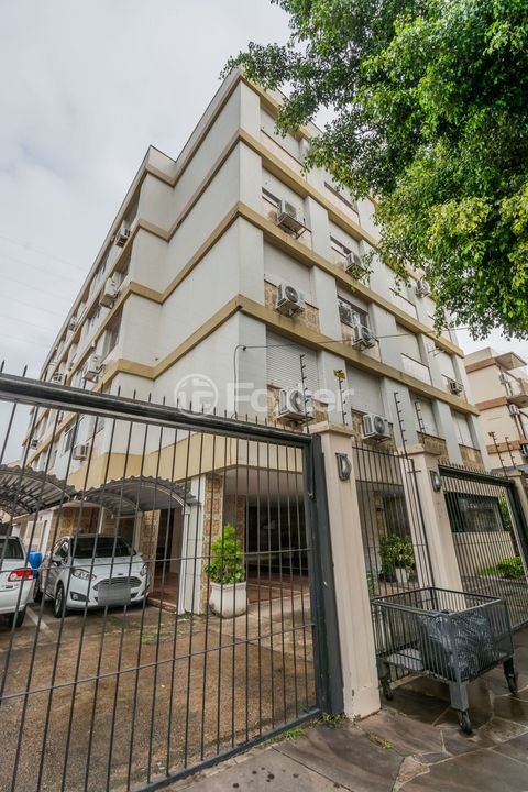 Image 7 - 888982