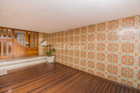 Image 9 - 888982