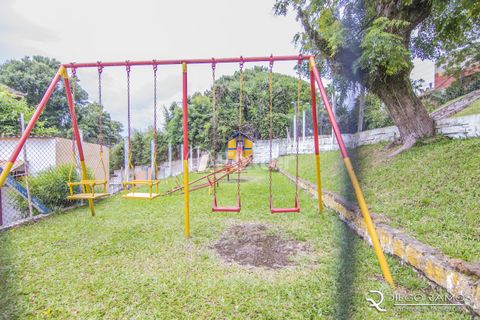 Image 18 - 881423