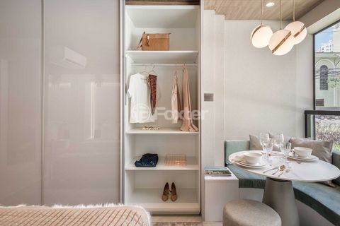 Image 7 - 886876