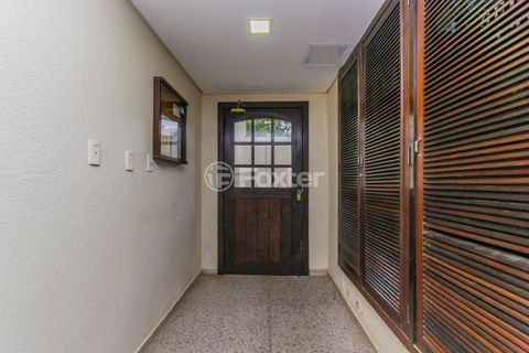 Image 11 - 931888