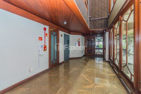 Image 17 - 917118