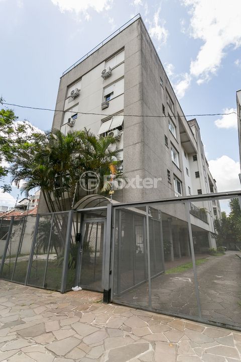 Image 4 - 872868