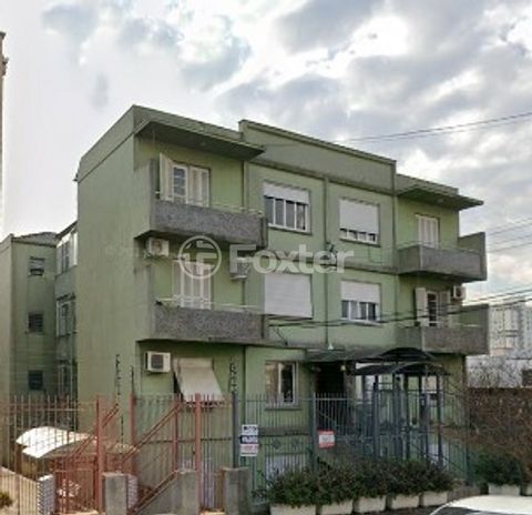 Image 17 - 884925