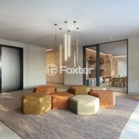 Image 17 - 886352