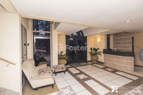 Image 7 - 876898