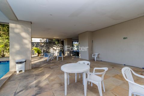 Image 6 - 876898