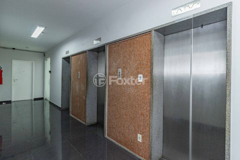Image 13 - 891939
