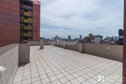 Image 11 - 916098