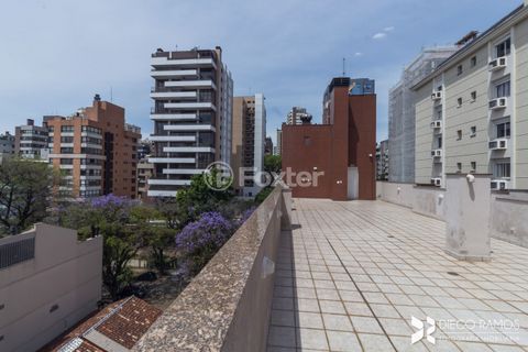 Image 12 - 916098