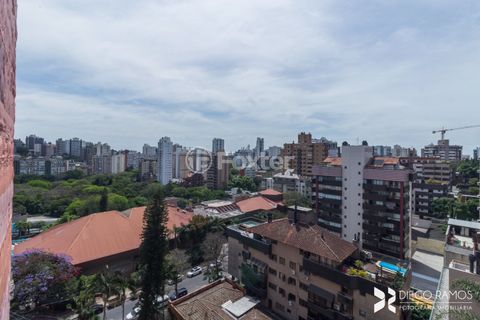 Image 14 - 916098