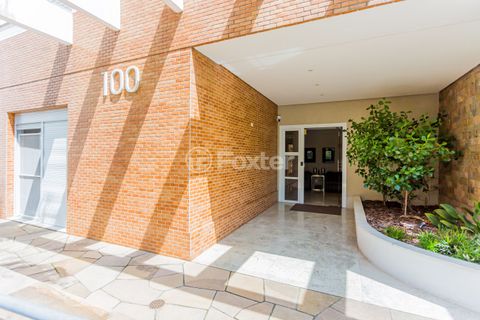 Image 8 - 897853