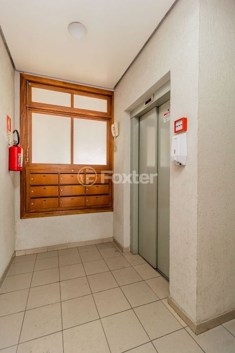 Image 11 - 867750