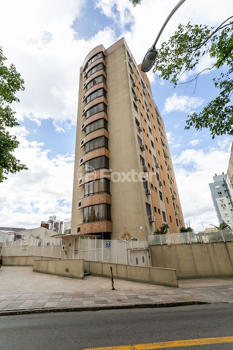 Image 11 - 892536