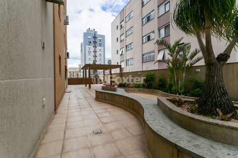 Image 17 - 892536