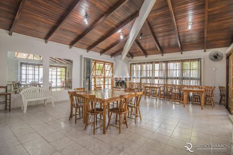 Image 17 - 305893