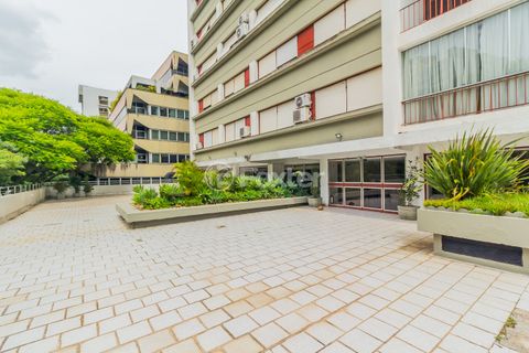 Image 7 - 872856