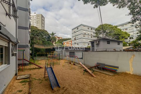 Image 15 - 251733