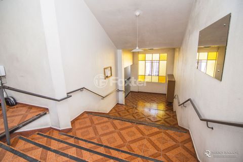 Image 10 - 931075