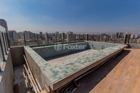 Image 13 - 900640