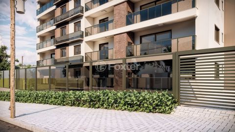 Image 9 - 915548