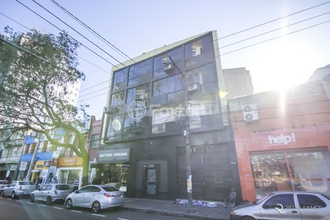 Image 16 - 877768
