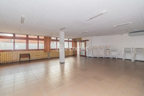 Image 19 - 562190