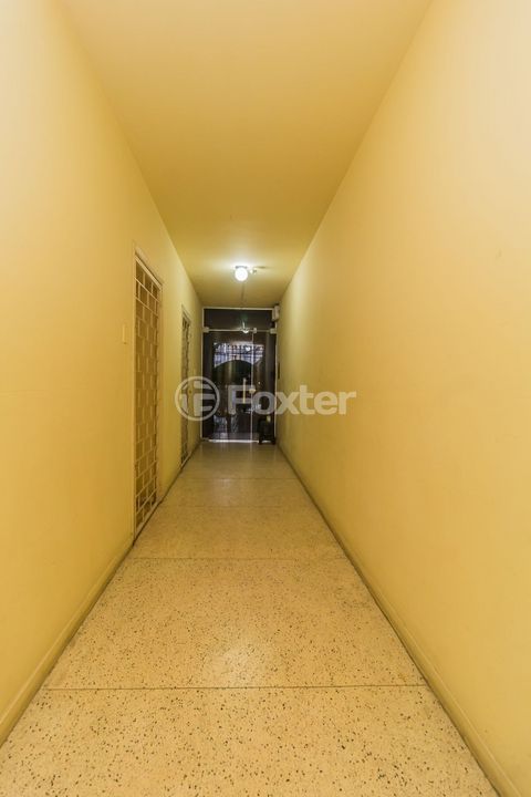 Image 5 - 898065