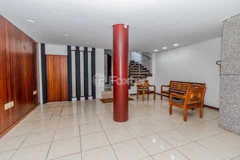 Image 17 - 370943