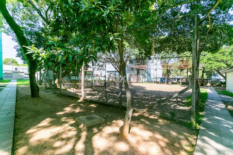 Image 10 - 932693