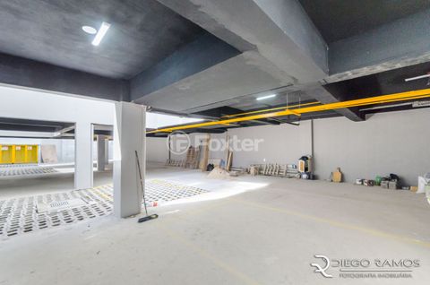 Image 4 - 883068