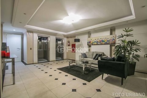 Image 1 - 916009