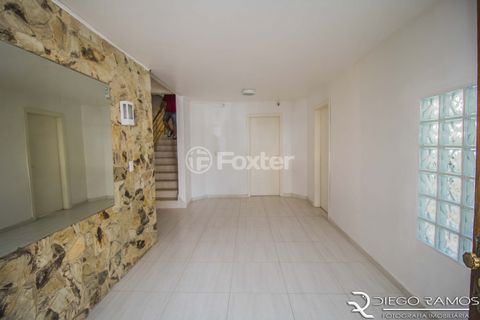 Image 8 - 877308