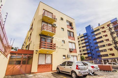 Image 7 - 889176