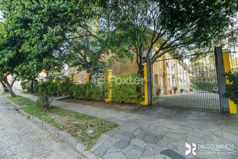 Image 17 - 255561