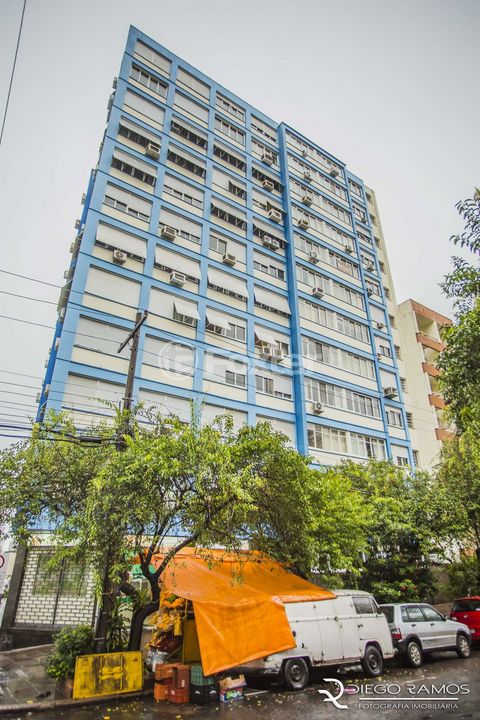 Image 0 - 916285