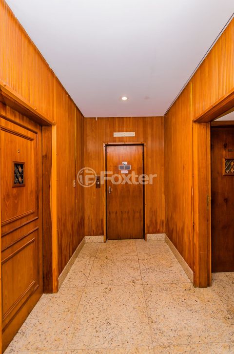 Image 3 - 916285