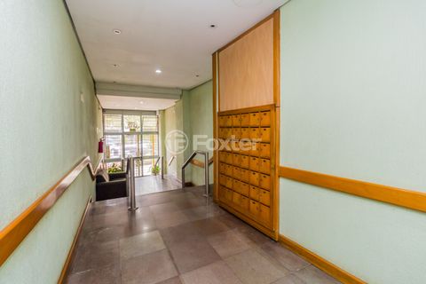Image 17 - 928463
