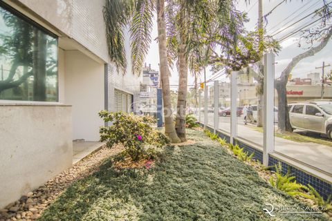 Image 9 - 878665