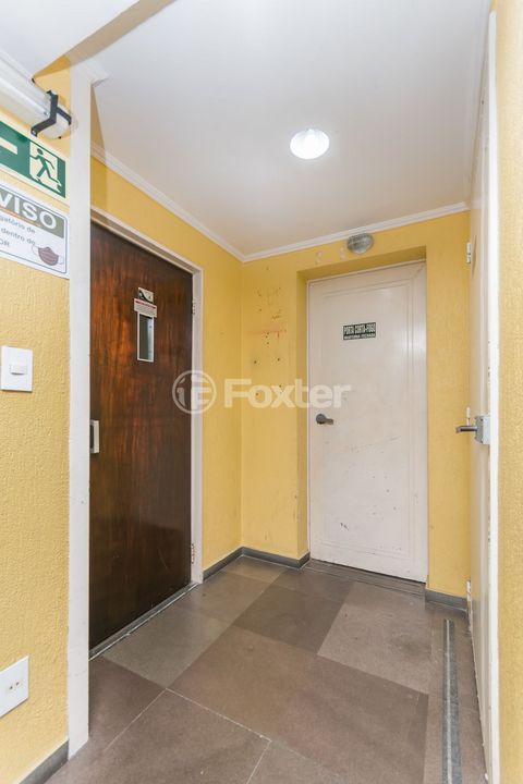 Image 6 - 870989
