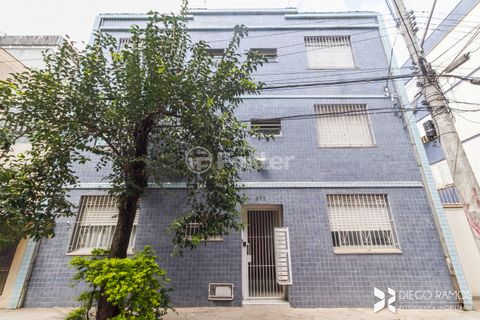 Image 11 - 927005