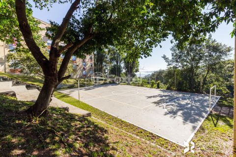 Image 15 - 884193