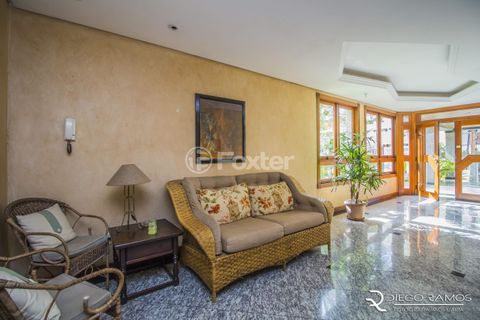 Image 7 - 917800