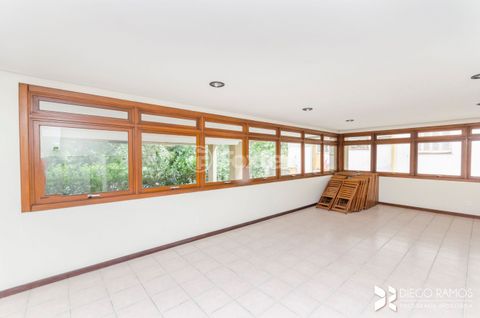 Image 19 - 894064