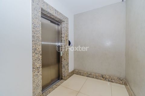 Image 8 - 868345