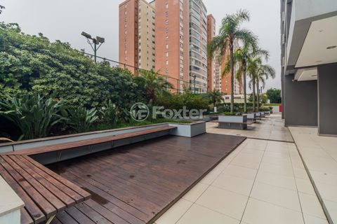Image 18 - 93