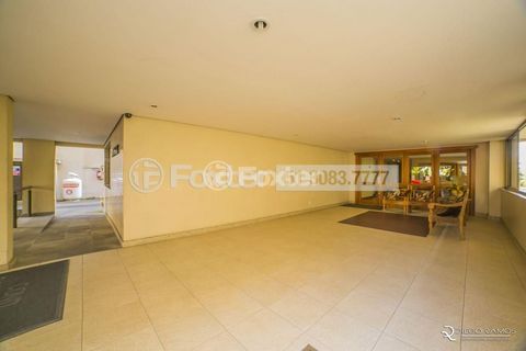 Image 2 - 936