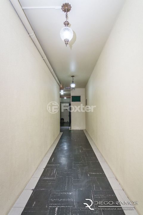 Image 17 - 240751