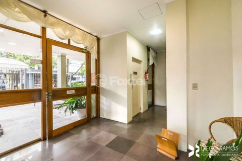 Image 13 - 888651